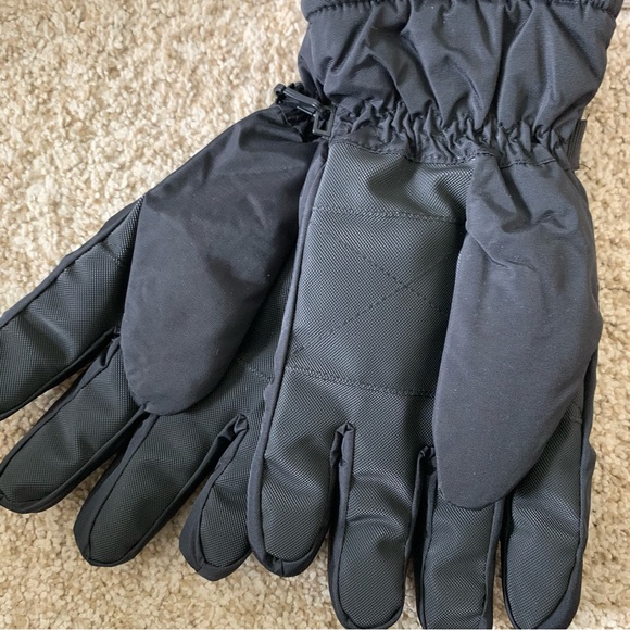 Men’s 3M thinsulate gloves - Picture 2 of 3